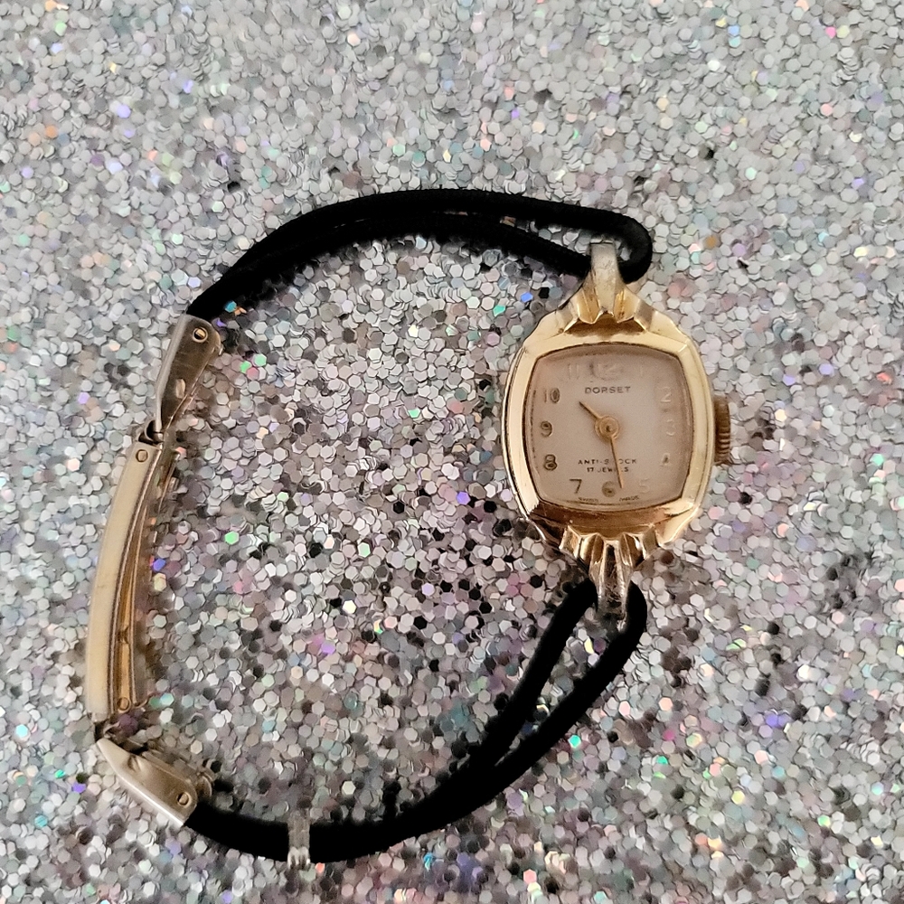 Dorset Ladies Watch Anti Shock 17 Jewels Swiss Made Vintage Stainless Steel